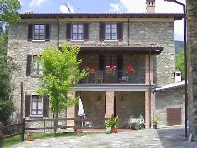 Nyaraló A Fine 2 Bedroom Stone House In Emila *