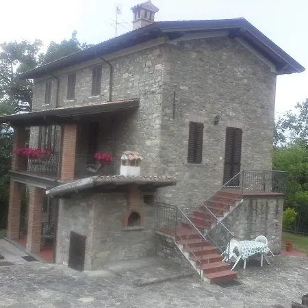 Nyaraló A Fine 2 Bedroom Stone House In Emila