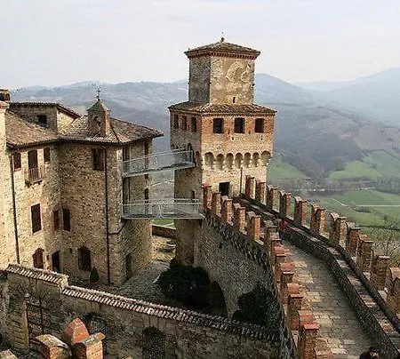 Nyaraló A Fine 2 Bedroom Stone House In Emila Piacenza