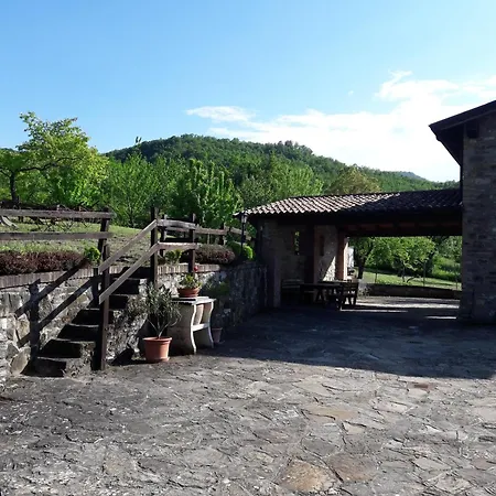 A Fine 2 Bedroom Stone House In Emila Nyaraló Piacenza