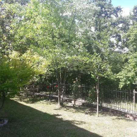 A Fine 2 Bedroom Stone House In Emila Holiday home Piacenza