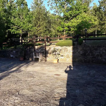 A Fine 2 Bedroom Stone House In Emila