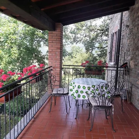 Holiday home A Fine 2 Bedroom Stone House In Emila