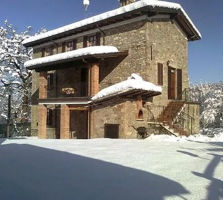 A Fine 2 Bedroom Stone House In Emila Holiday home *