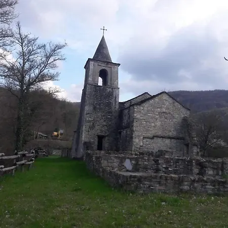 A Fine 2 Bedroom Stone House In Emila * Piacenza