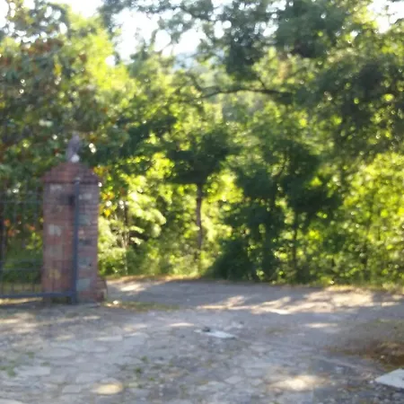 A Fine 2 Bedroom Stone House In Emila