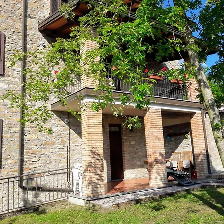 A Fine 2 Bedroom Stone House In Emila Holiday home Piacenza