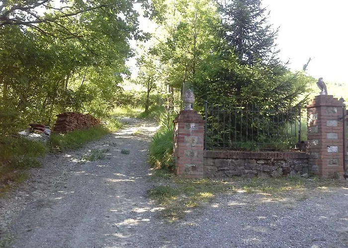 A Fine 2 Bedroom Stone House In Emila Piacenza