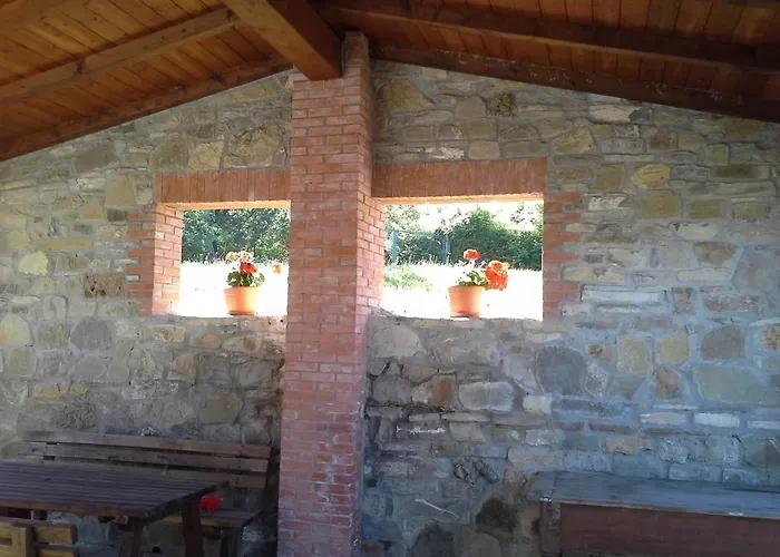Ferienhaus A Fine 2 Bedroom Stone House In Emila *