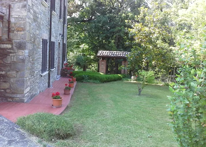 A Fine 2 Bedroom Stone House In Emila Piacenza