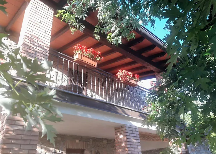 A Fine 2 Bedroom Stone House In Emila Piacenza