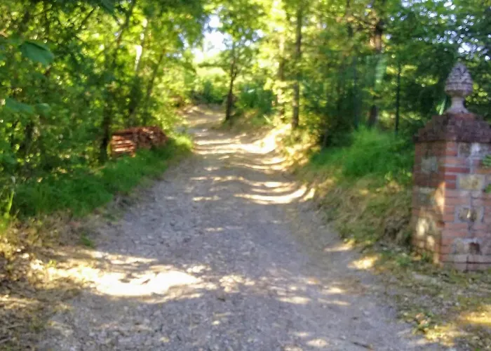 A Fine 2 Bedroom Stone House In Emila * Piacenza