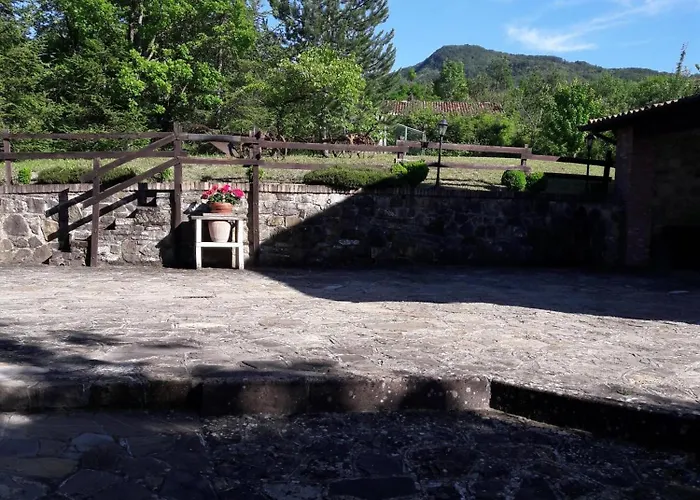 A Fine 2 Bedroom Stone House In Emila Vakantiehuis